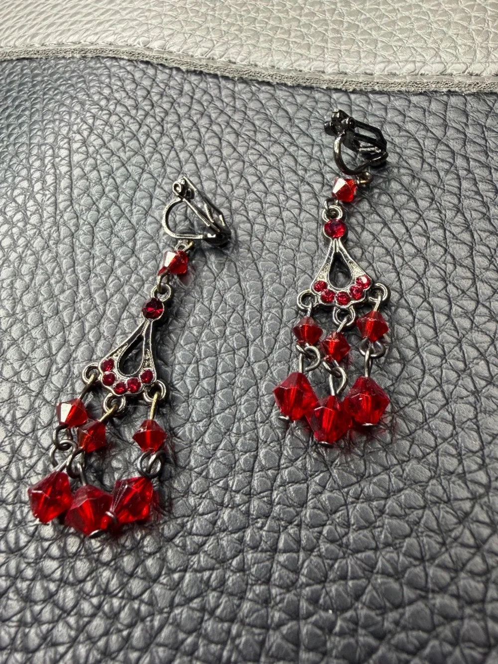 Vintage Victorian Style Red Crystal Rhinestone Chandelier Clip On Earrings 1.5